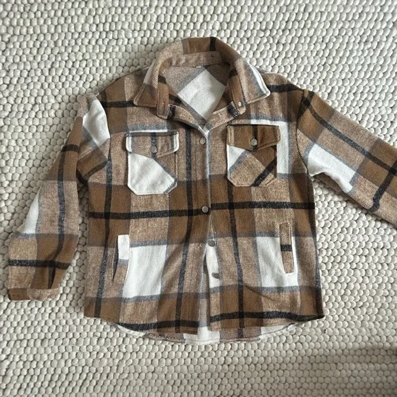 Women’s Shacket - Picture 1 of 1